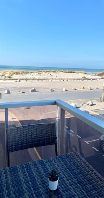 Studio Entre Mer Et Dunes Avec Balcon Vue Laterale Mer 50M Plage Pour 3 Pers Wifi Menage Compris Apartment Fort-Mahon-Plage